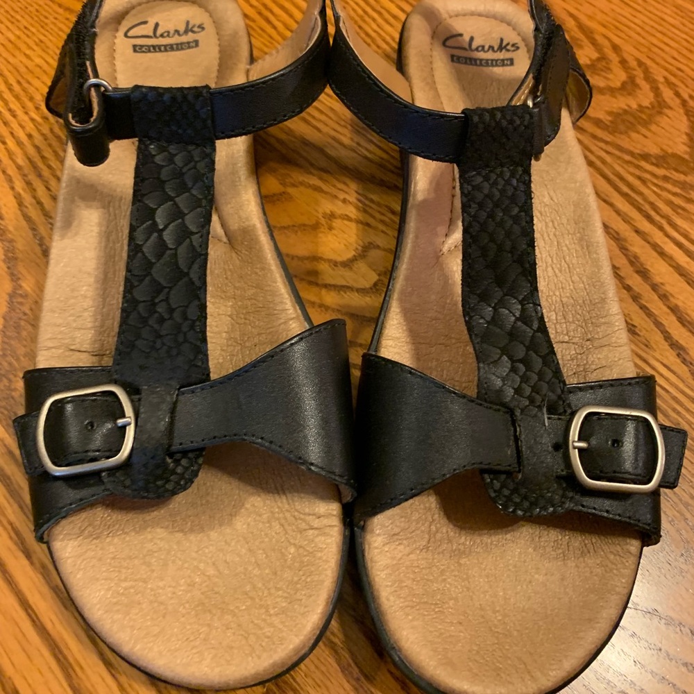 Clarks Sandals size 9.0
